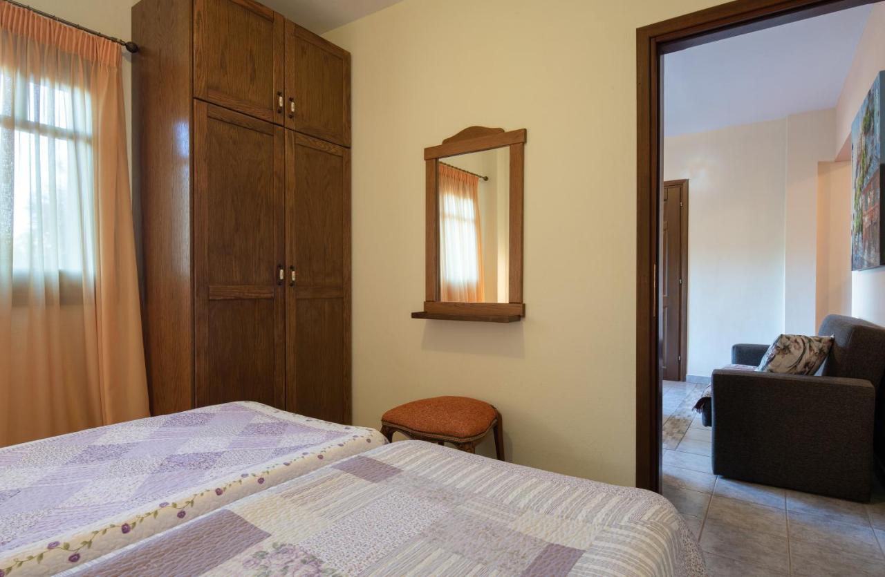 Vetrinos Apartments Agios Nikolaos  Exterior foto